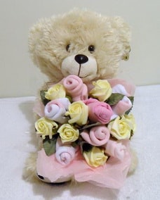 Bayana Hediye yakla��k 20 cm ay�c�k ve 15 adet yapay g�l demeti 